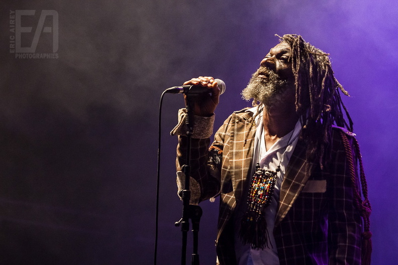 Winston Mc Anuff & Fixi